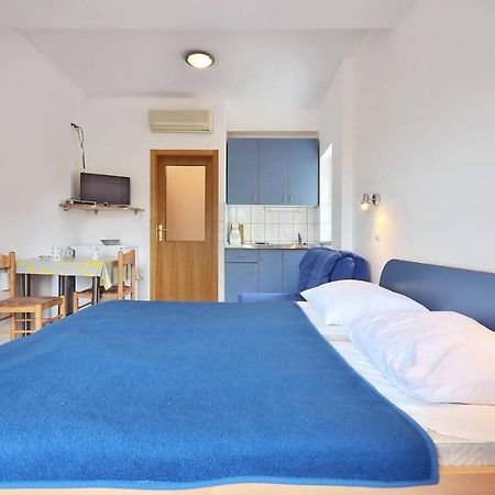 Omis - Michy Apartments Екстериор снимка
