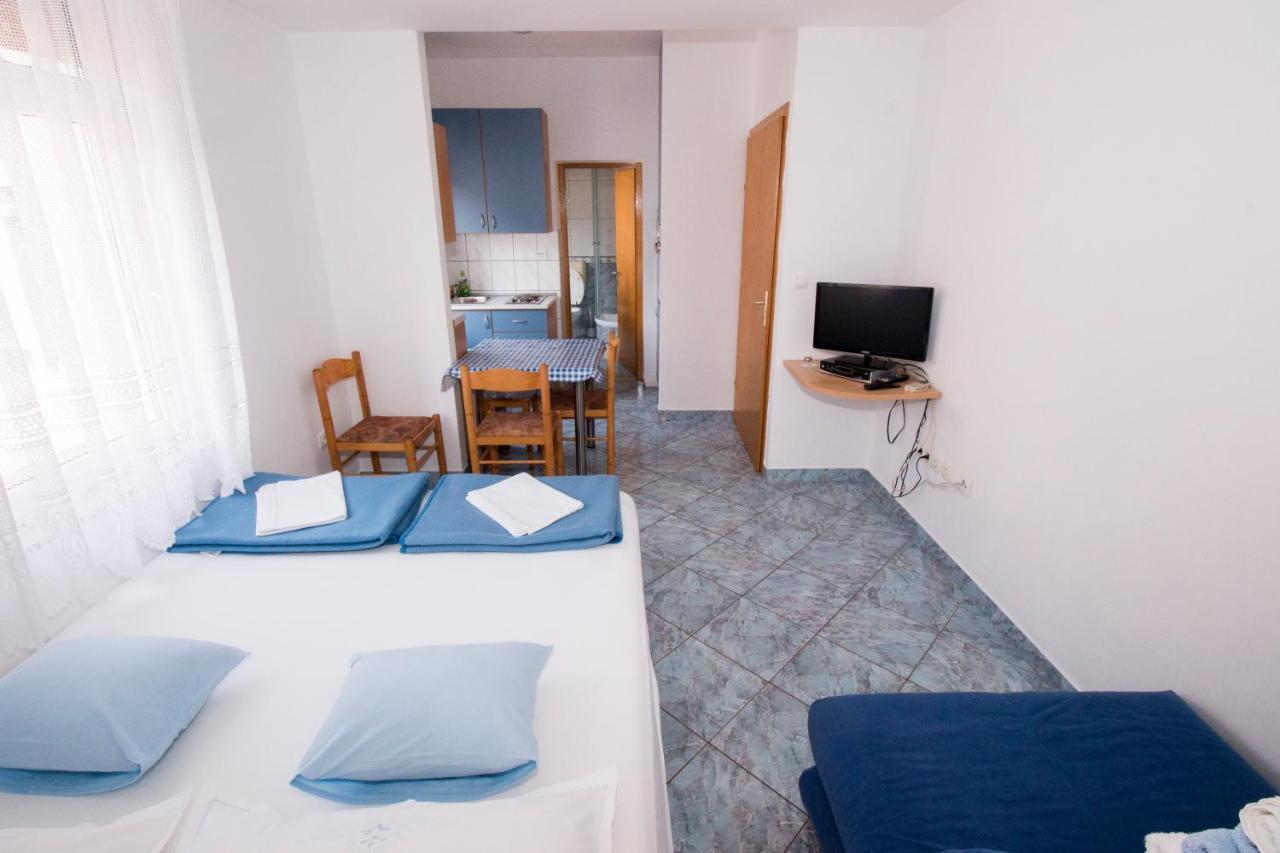 Omis - Michy Apartments Екстериор снимка
