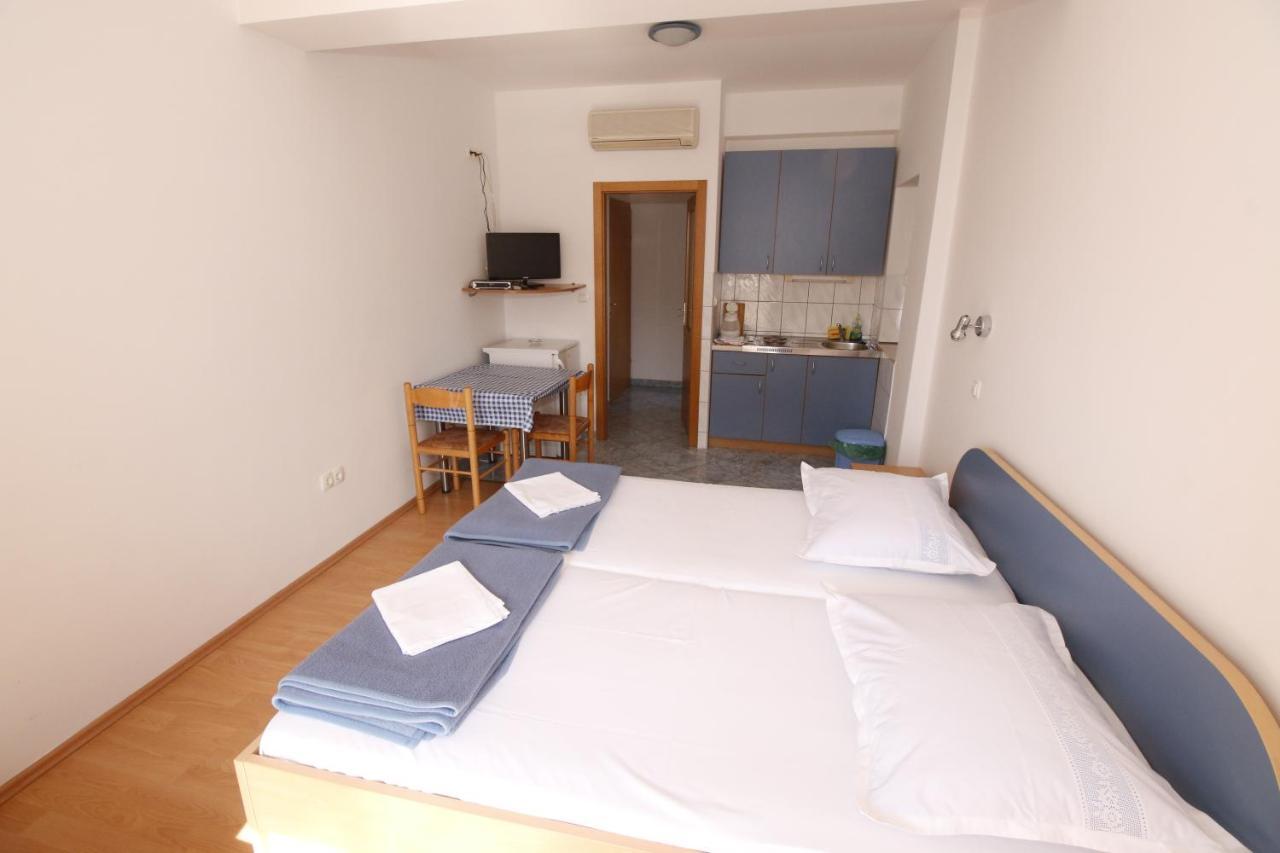 Omis - Michy Apartments Екстериор снимка