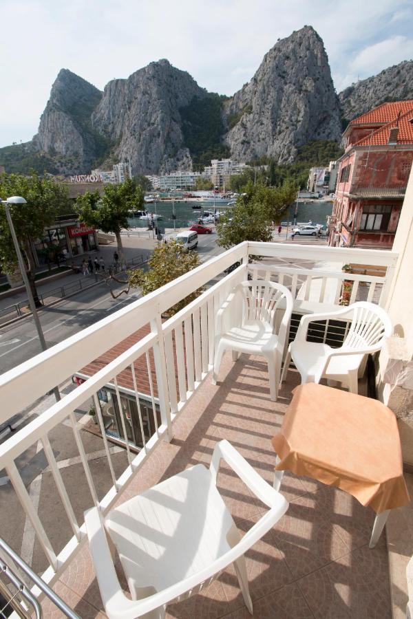 Omis - Michy Apartments Екстериор снимка