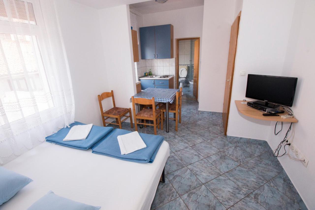 Omis - Michy Apartments Екстериор снимка