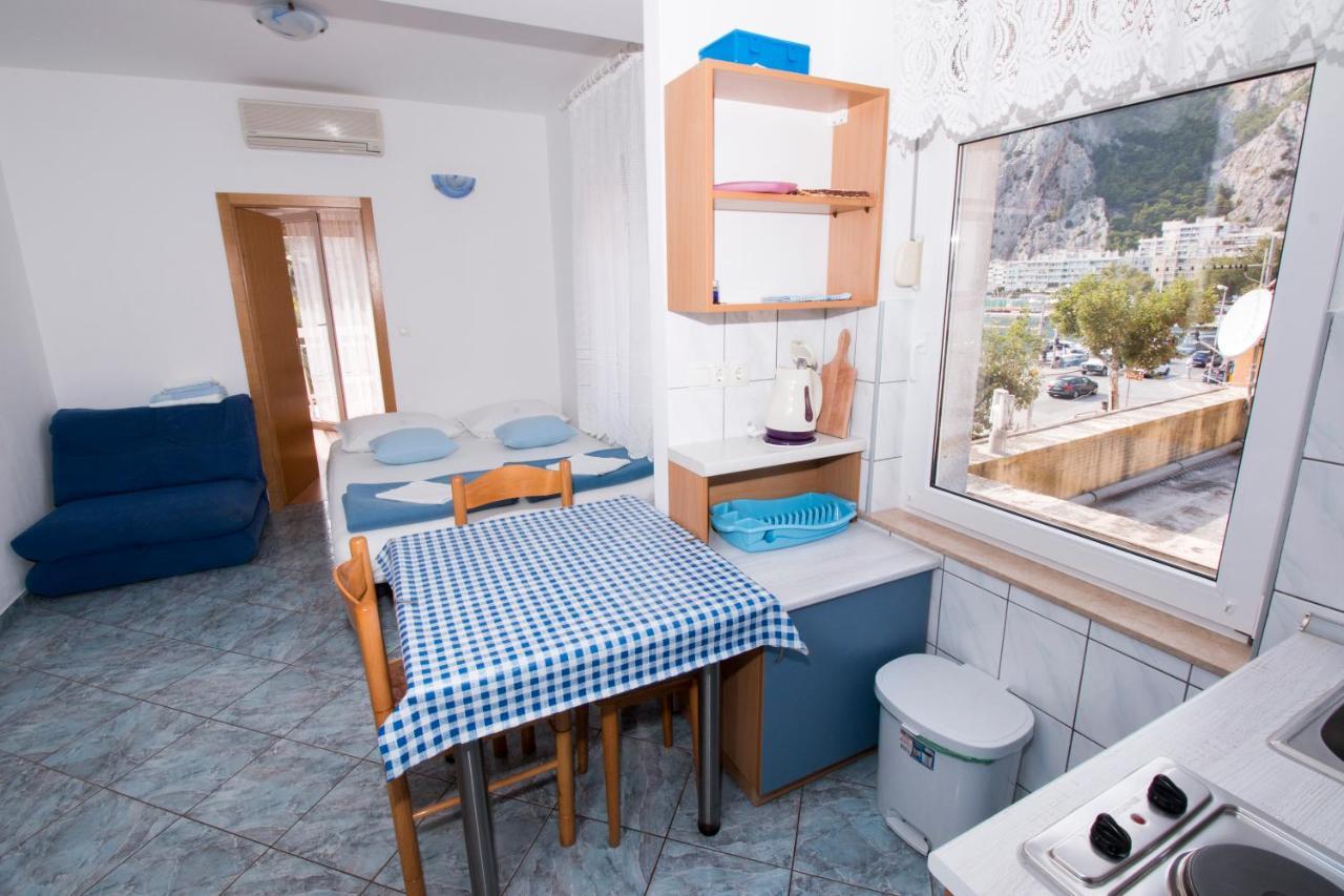 Omis - Michy Apartments Екстериор снимка